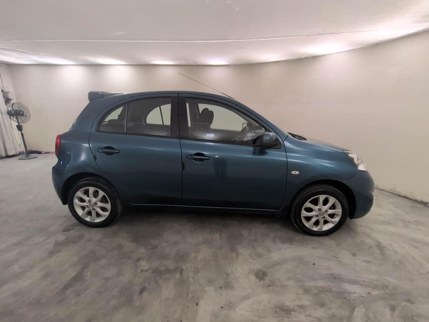 Used 2016 Nissan Micra XV CVT Petrol Automatic exterior RIGHT SIDE VIEW