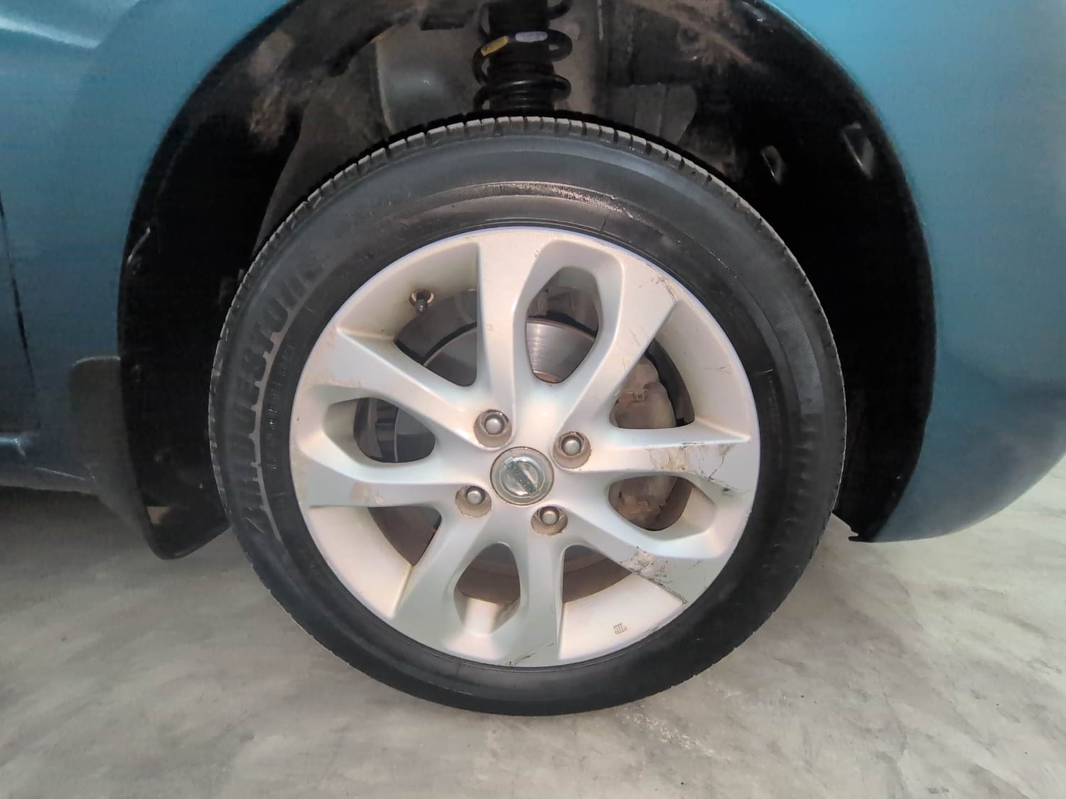 Used 2016 Nissan Micra XV CVT Petrol Automatic tyres RIGHT FRONT TYRE RIM VIEW