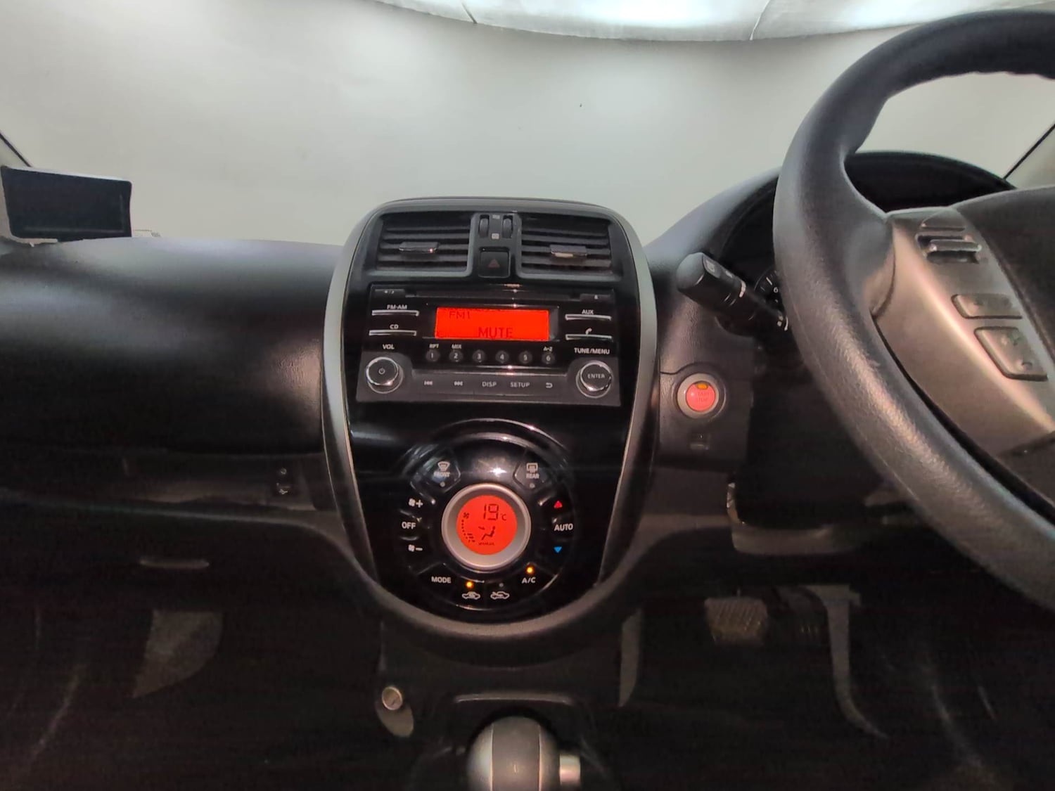 Used 2016 Nissan Micra XV CVT Petrol Automatic interior MUSIC SYSTEM & AC CONTROL VIEW