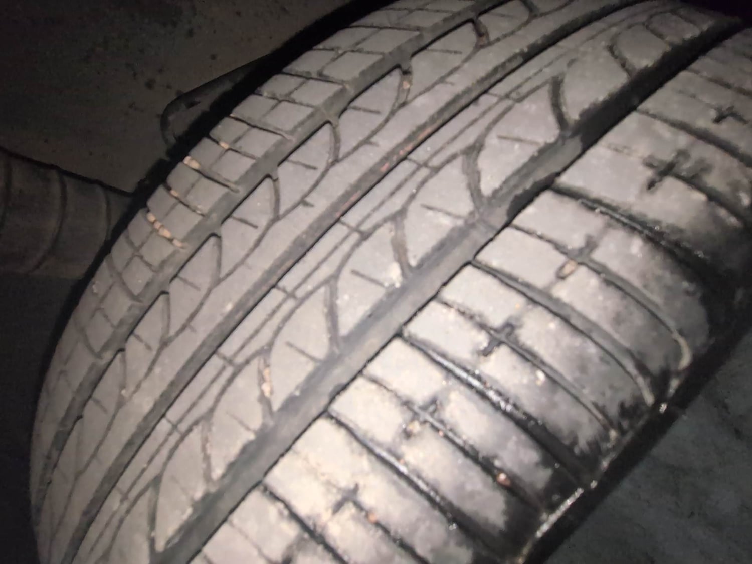 Used 2016 Nissan Micra XV CVT Petrol Automatic tyres RIGHT REAR TYRE TREAD VIEW