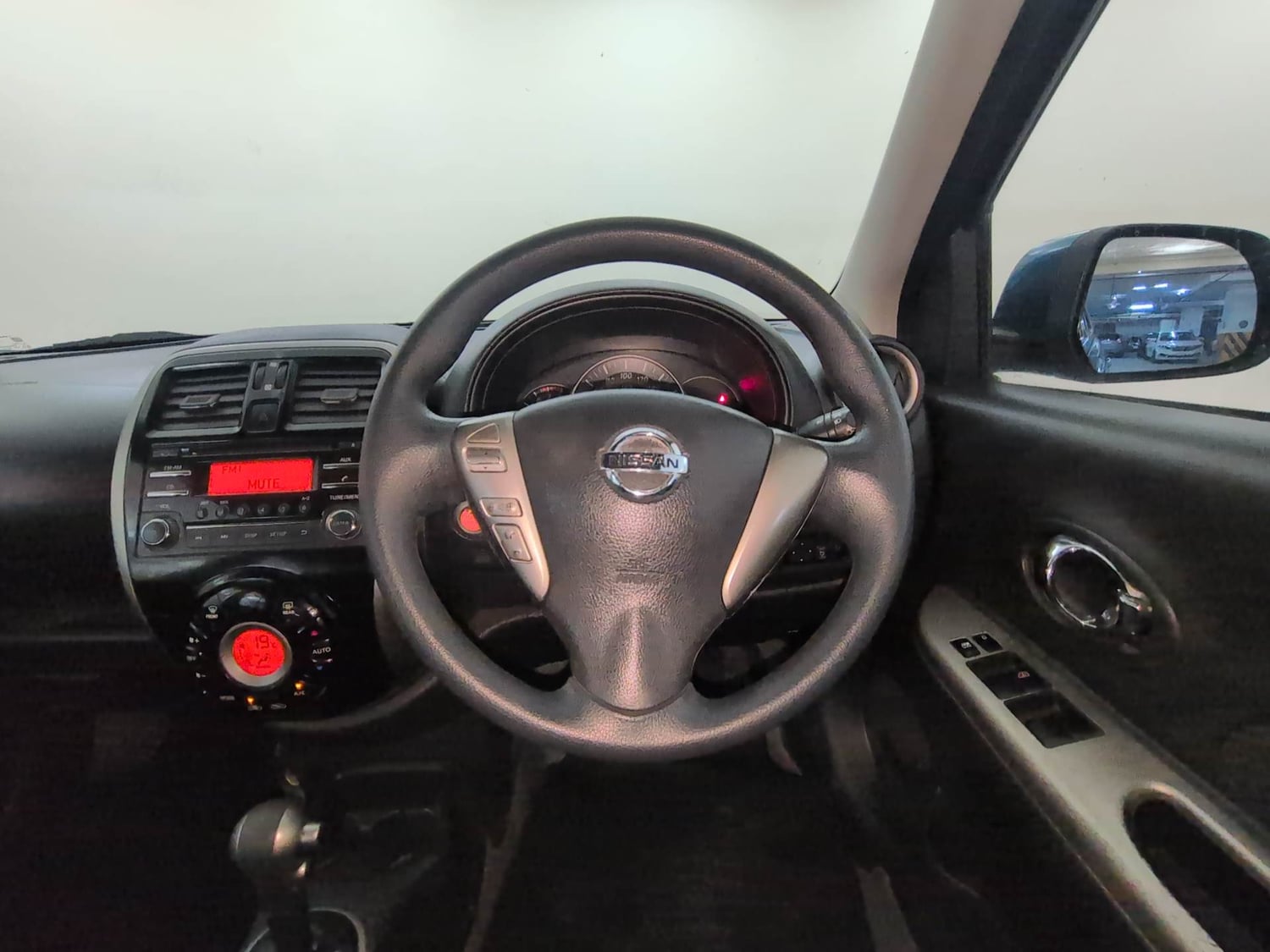 Used 2016 Nissan Micra XV CVT Petrol Automatic interior STEERING VIEW