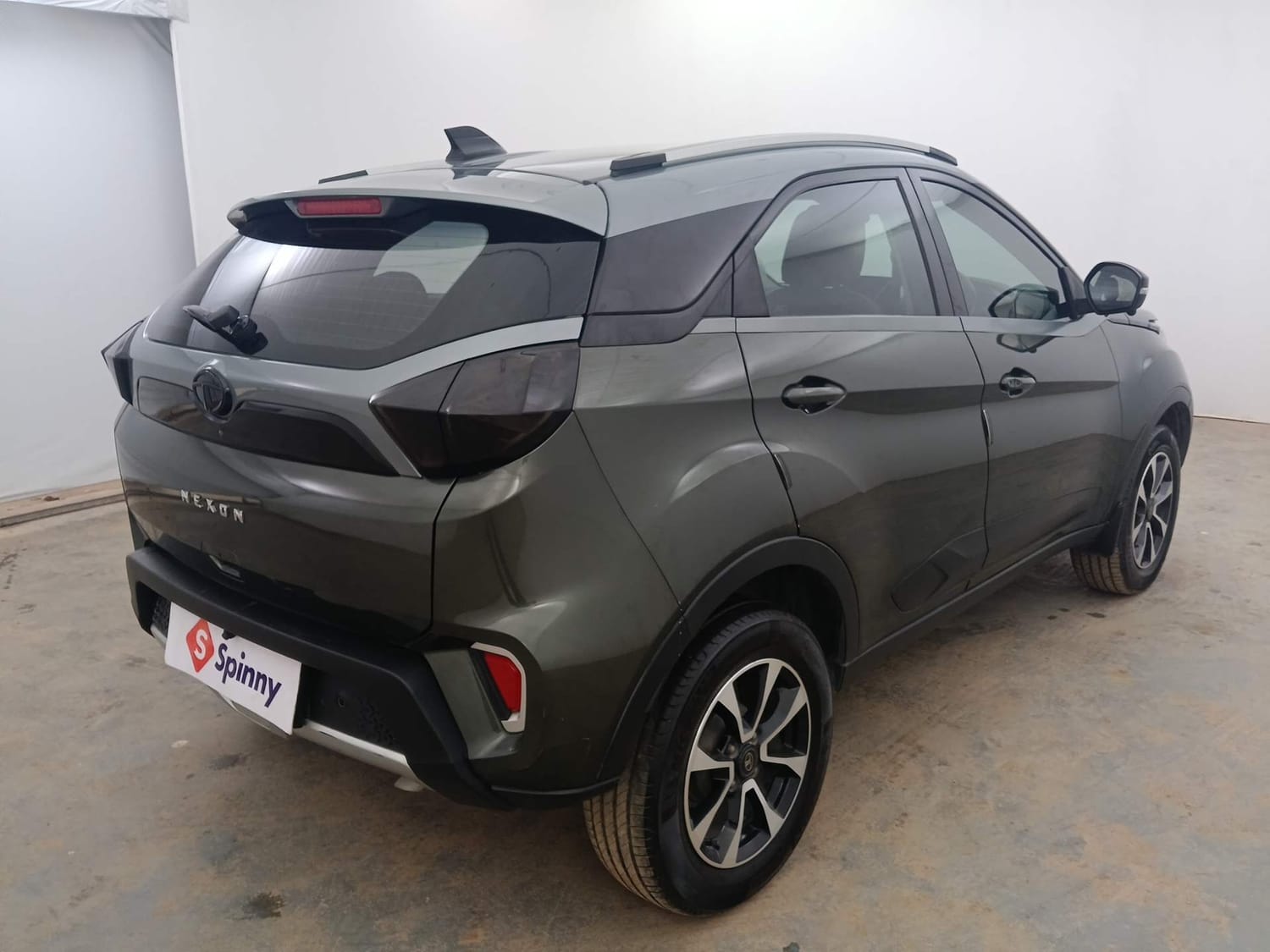 Used 2021 Tata Nexon XZ Plus (S) Dual Tone Petrol Manual exterior RIGHT REAR CORNER VIEW