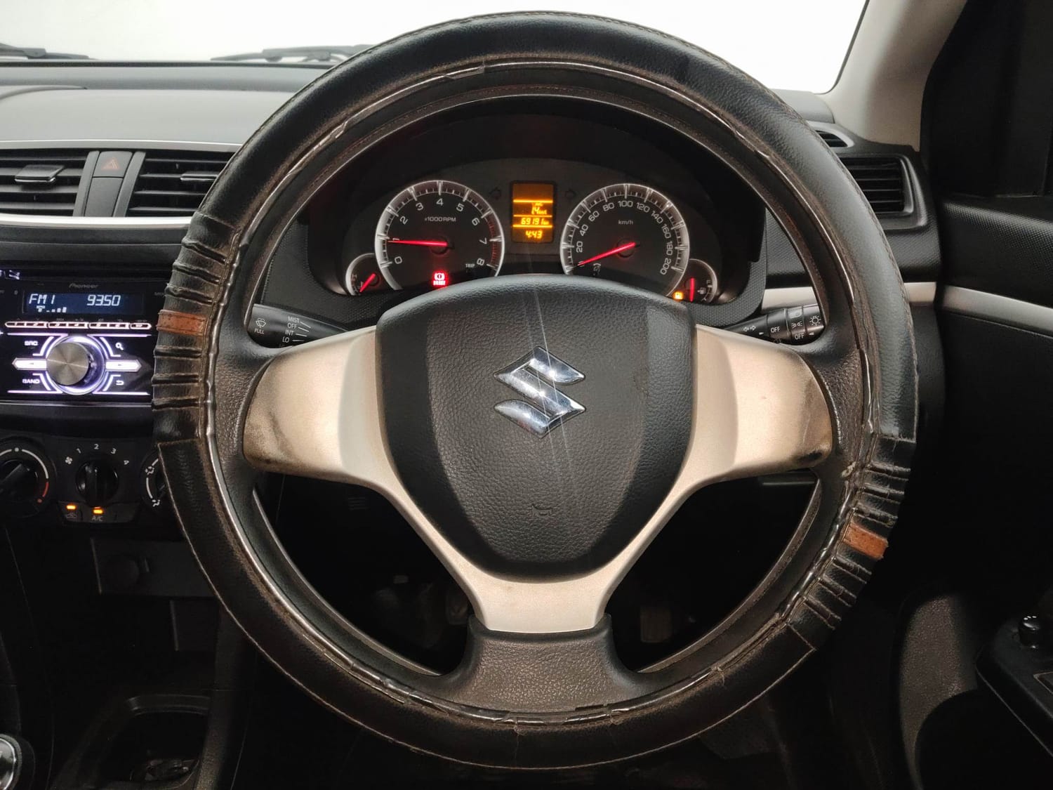 Used 2014 Maruti Suzuki Swift VXi Petrol Manual interior STEERING VIEW