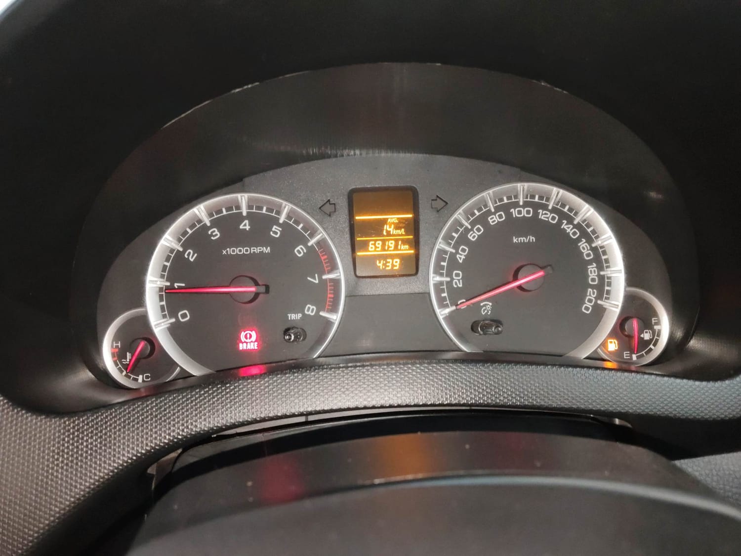 Used 2014 Maruti Suzuki Swift VXi Petrol Manual interior CLUSTERMETER VIEW
