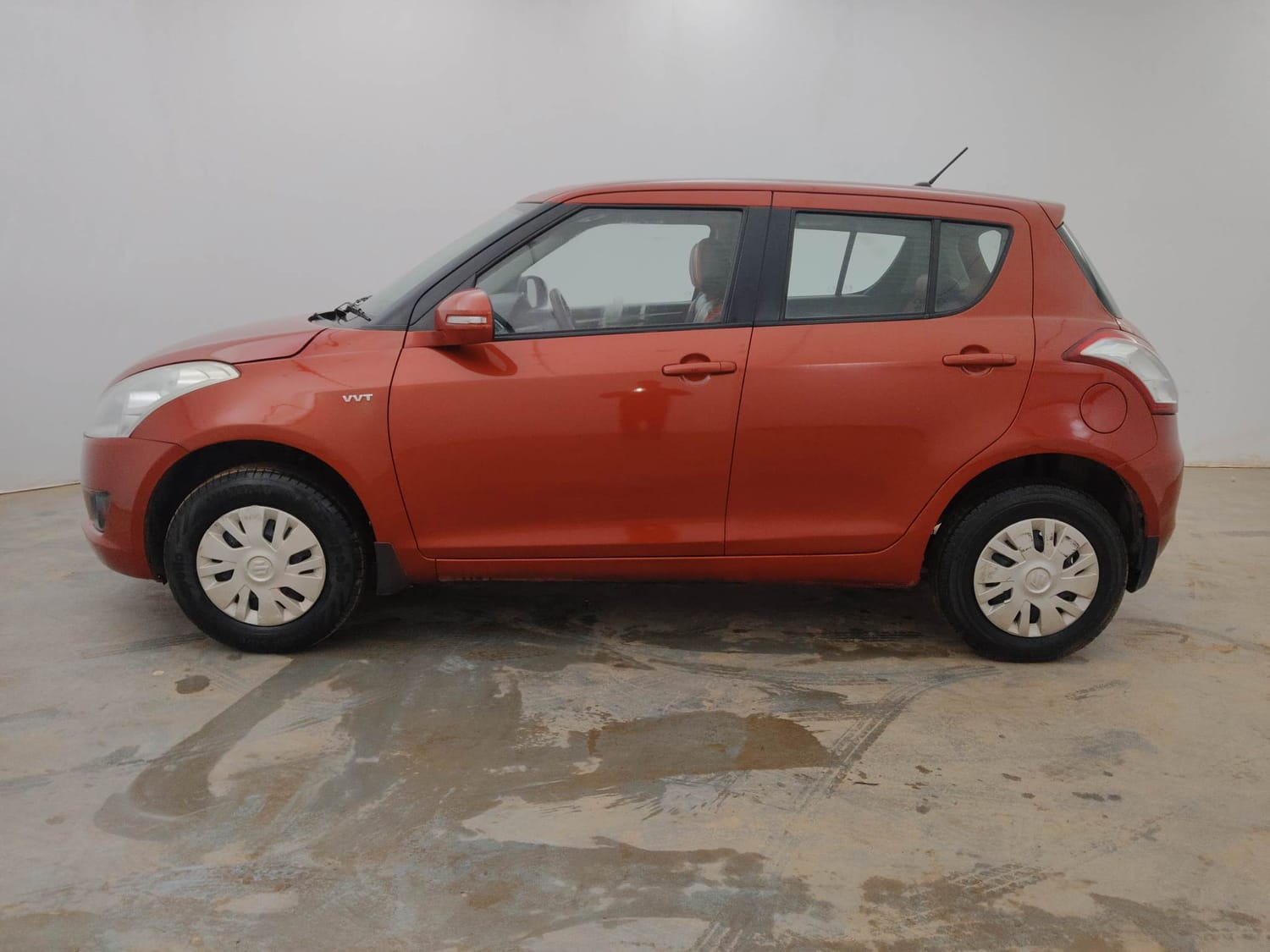 Used 2014 Maruti Suzuki Swift VXi Petrol Manual exterior LEFT SIDE VIEW