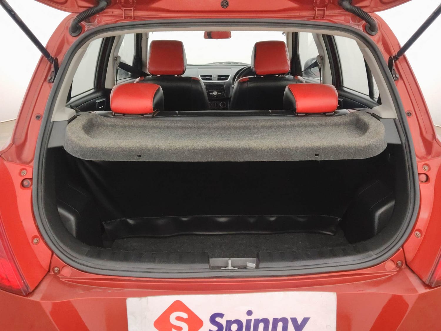 Used 2014 Maruti Suzuki Swift VXi Petrol Manual interior DICKY INSIDE VIEW