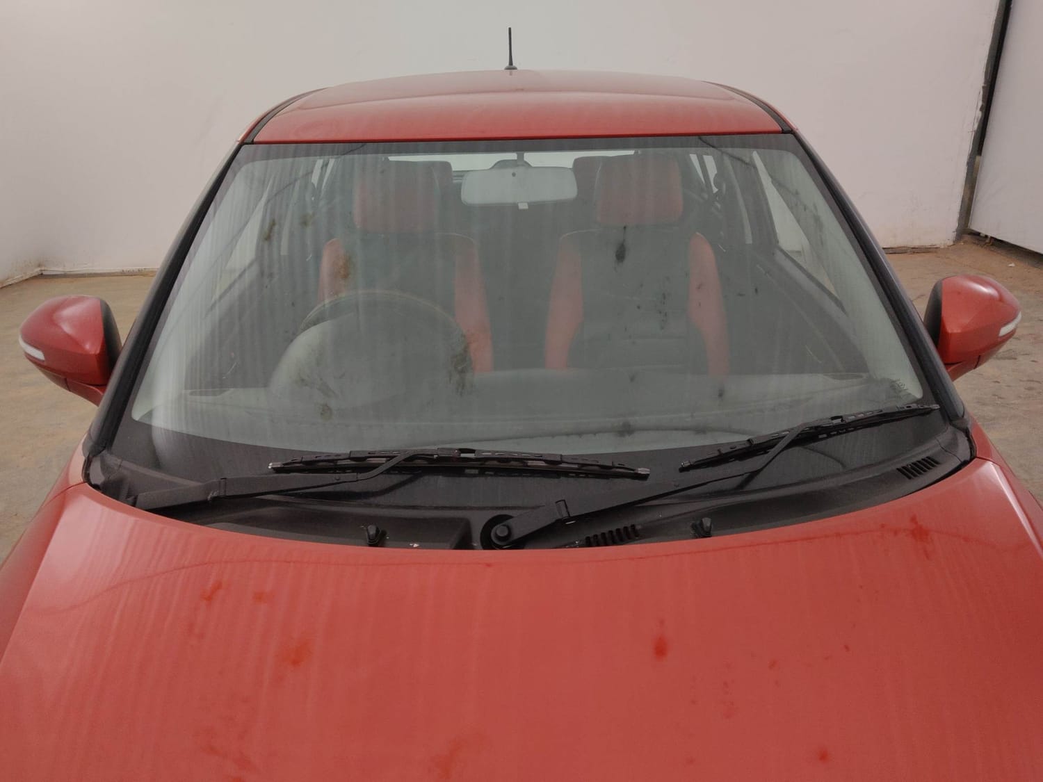 Used 2014 Maruti Suzuki Swift VXi Petrol Manual exterior FRONT WINDSHIELD VIEW