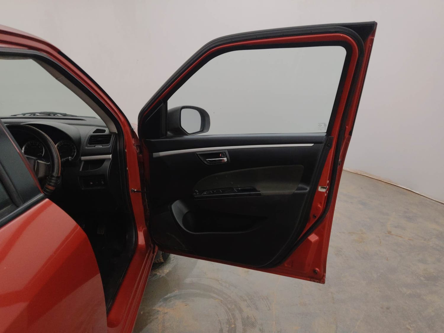 Used 2014 Maruti Suzuki Swift VXi Petrol Manual interior RIGHT FRONT DOOR OPEN VIEW