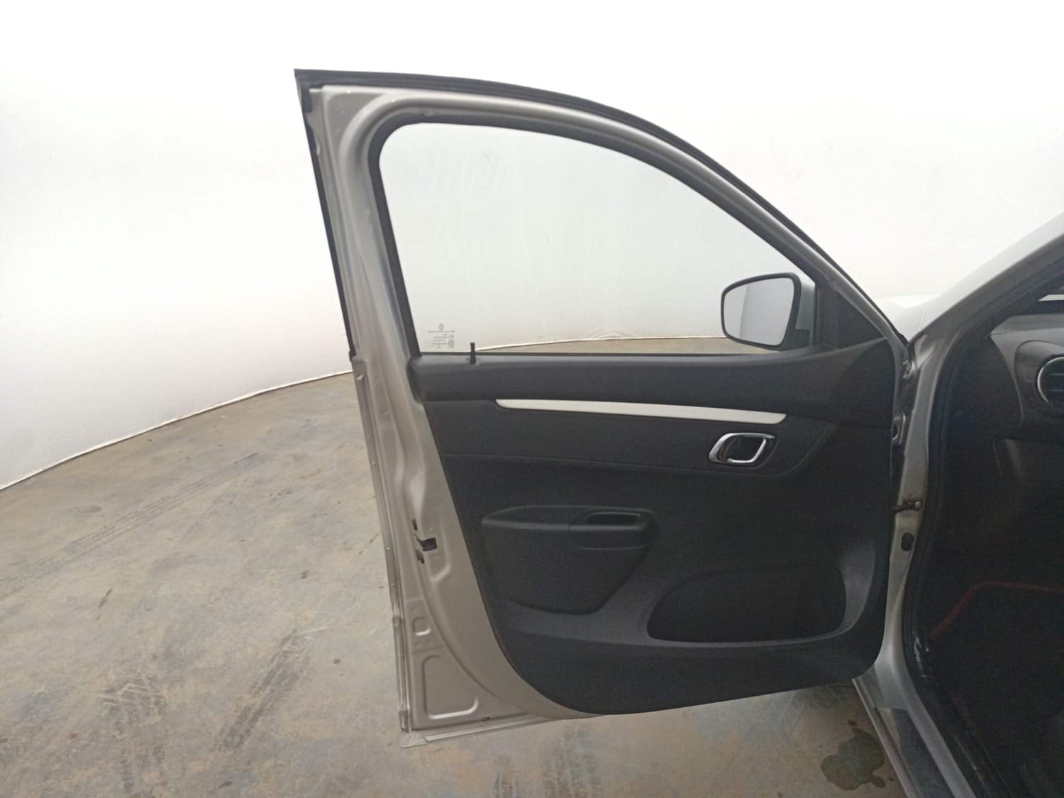 Used 2022 Renault Kwid CLIMBER AMT Petrol Automatic interior LEFT FRONT DOOR OPEN VIEW