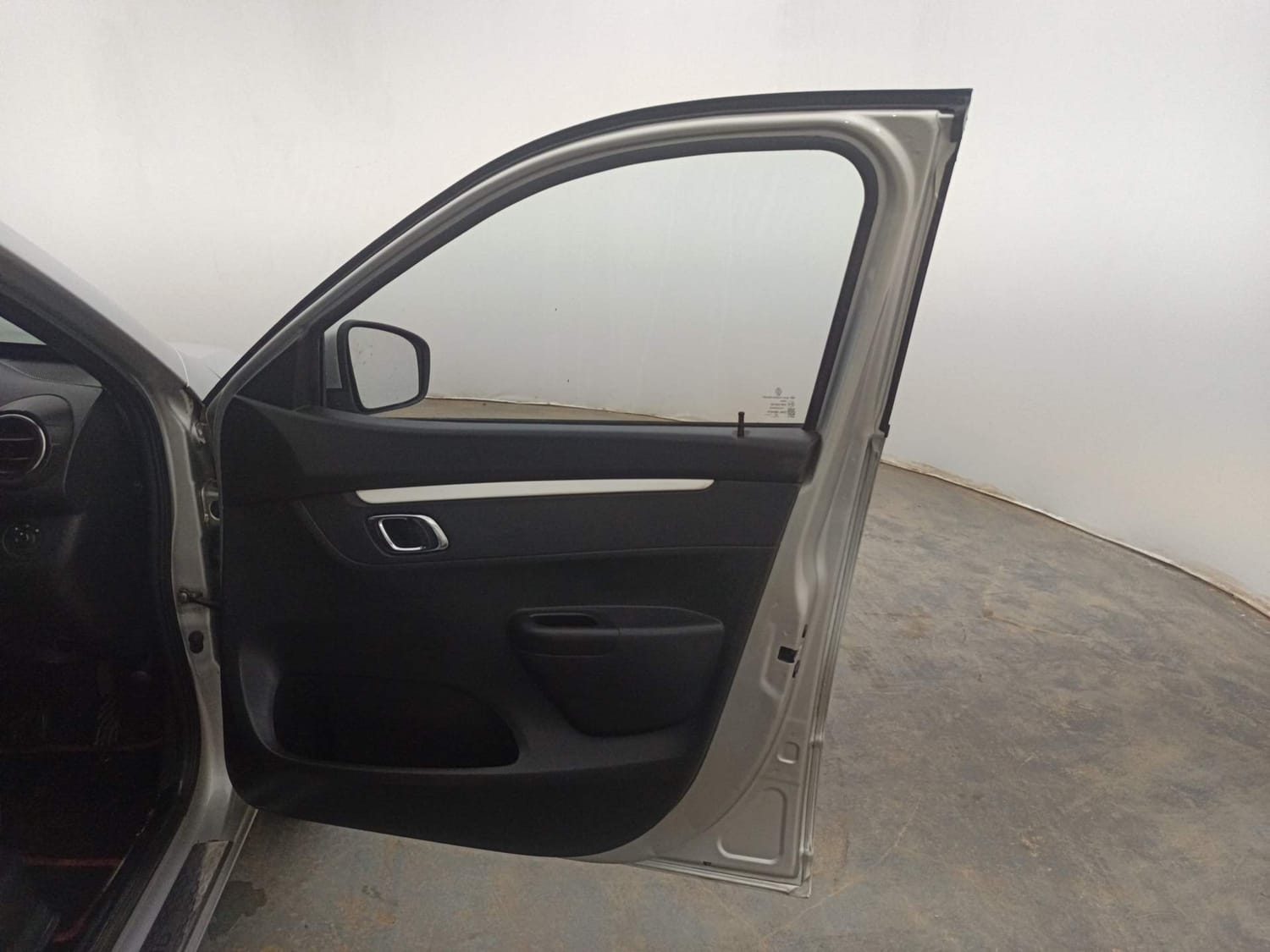 Used 2022 Renault Kwid CLIMBER AMT Petrol Automatic interior RIGHT FRONT DOOR OPEN VIEW