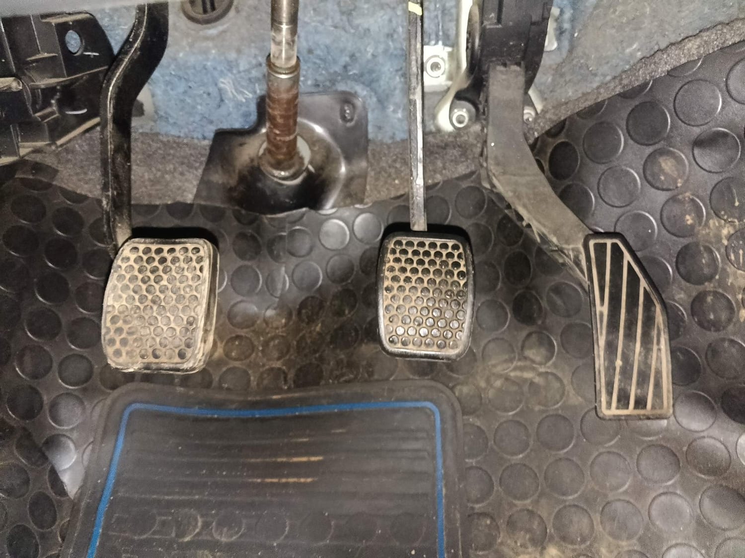 Used 2018 Maruti Suzuki Alto 800 LXi Petrol Manual interior PEDALS VIEW