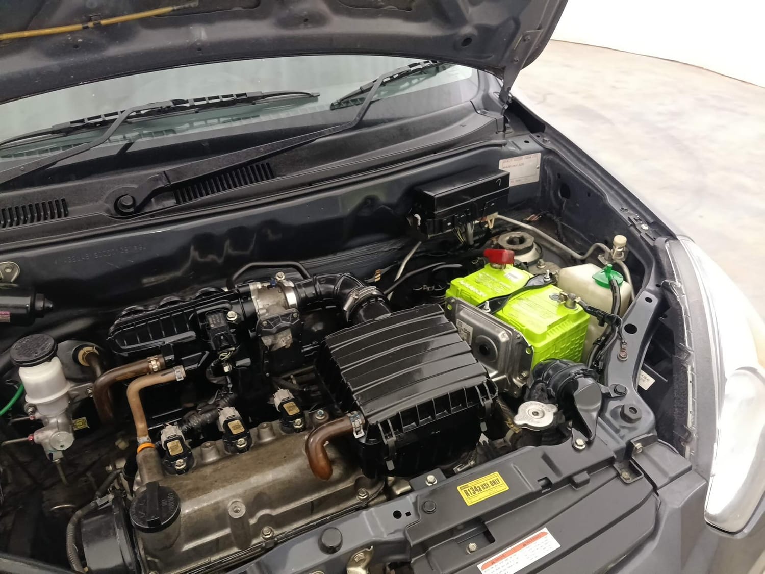Used 2018 Maruti Suzuki Alto 800 LXi Petrol Manual engine ENGINE LEFT SIDE VIEW