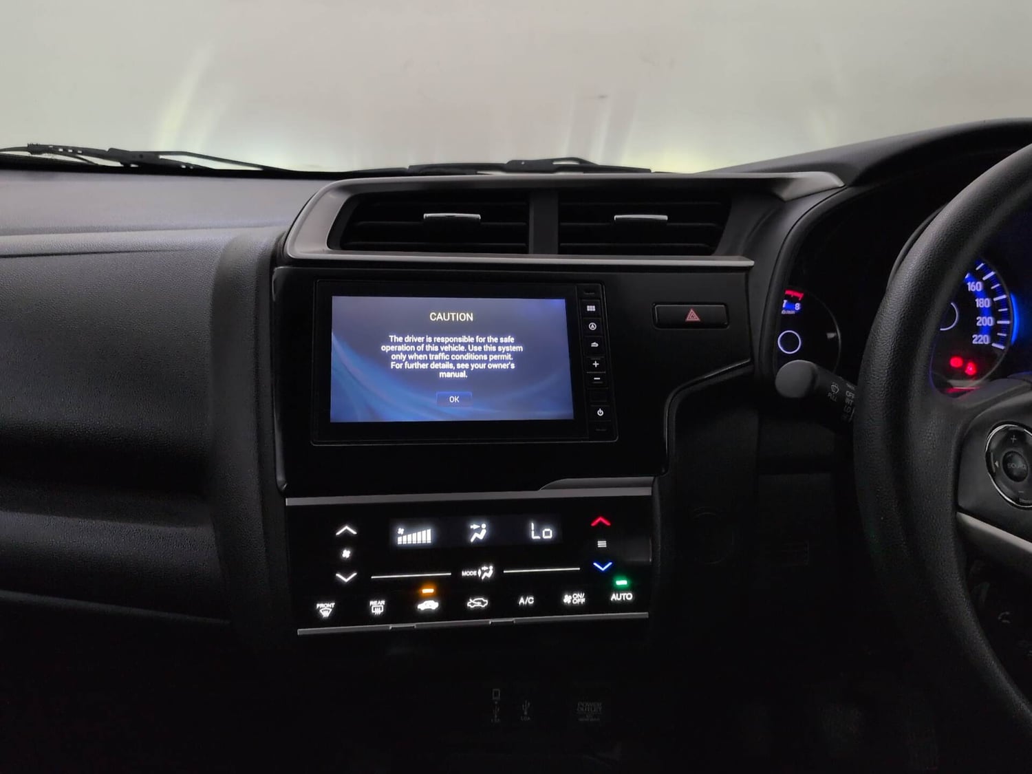 Used 2020 Honda WR-V SV MT Petrol Petrol Manual interior MUSIC SYSTEM & AC CONTROL VIEW