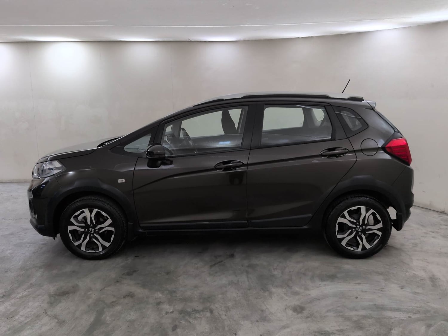 Used 2020 Honda WR-V SV MT Petrol Petrol Manual exterior LEFT SIDE VIEW