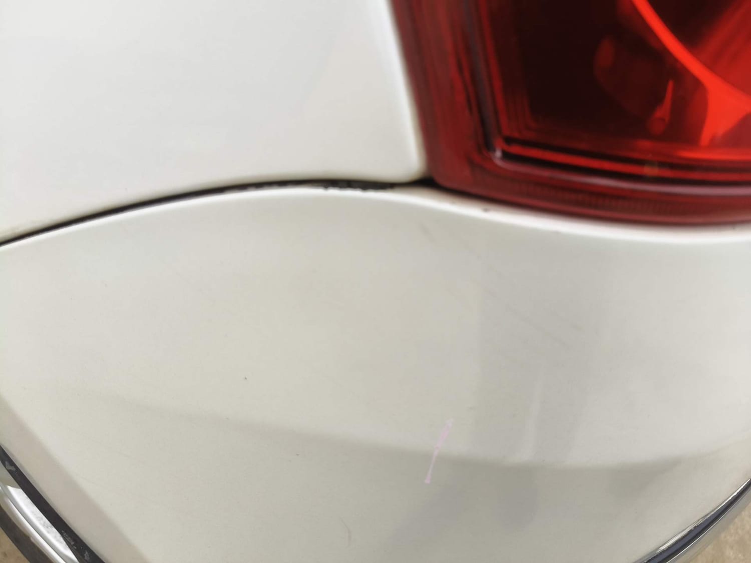 Used 2024 Maruti Suzuki Swift ZXi Petrol Manual dents MINOR SCRATCH