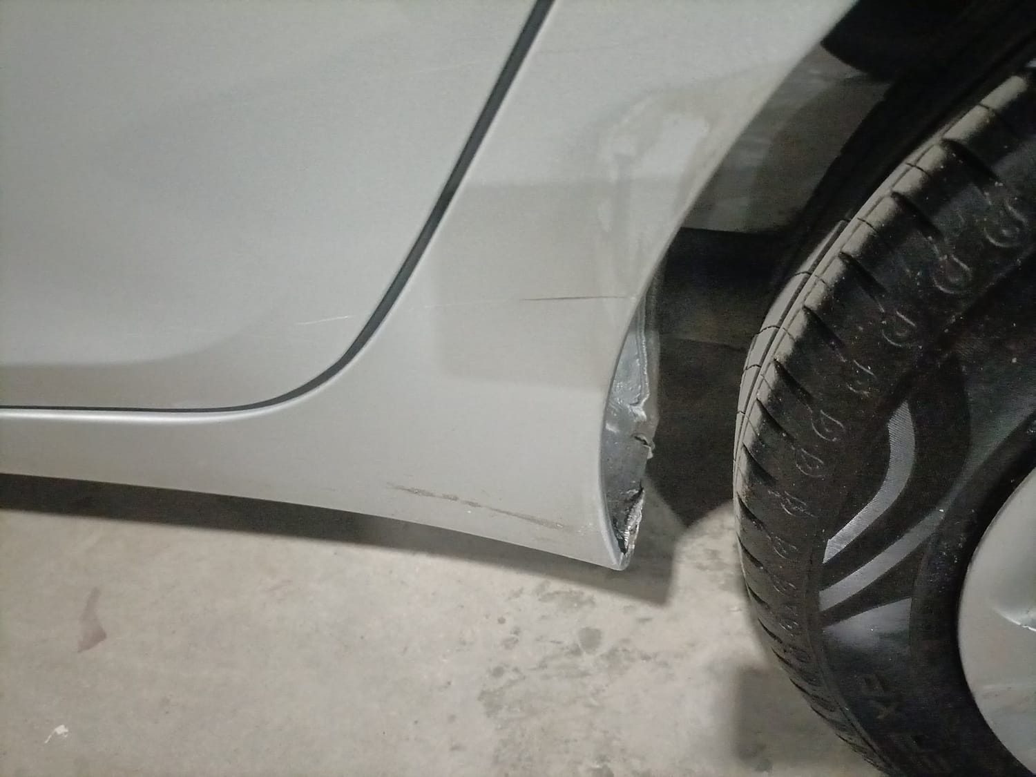 Used 2017 Hyundai Eon Sportz Petrol Manual dents MINOR SCRATCH