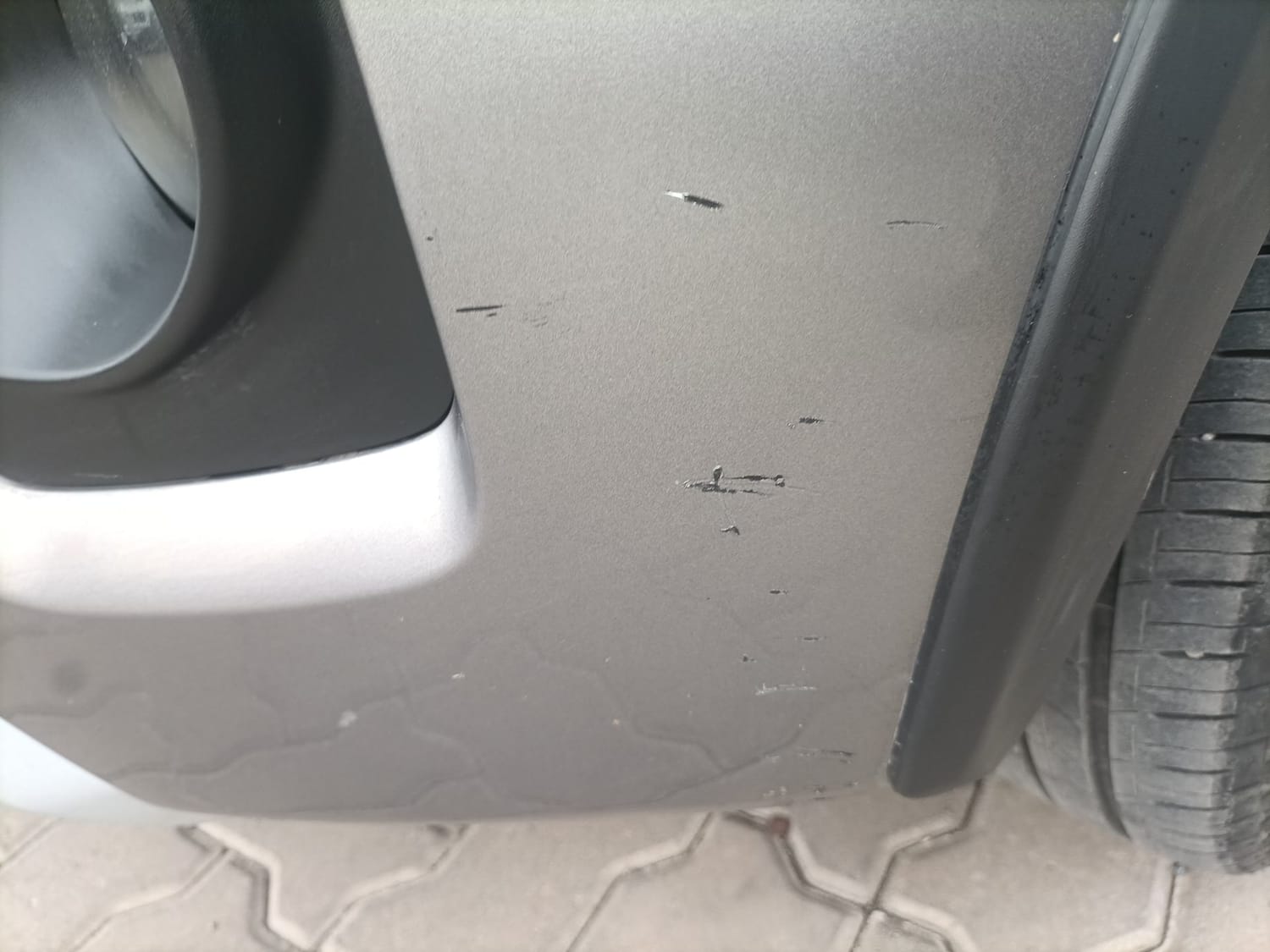 Used 2023 Maruti Suzuki Ignis Zeta 1.2 MT Petrol Manual dents MINOR SCRATCH
