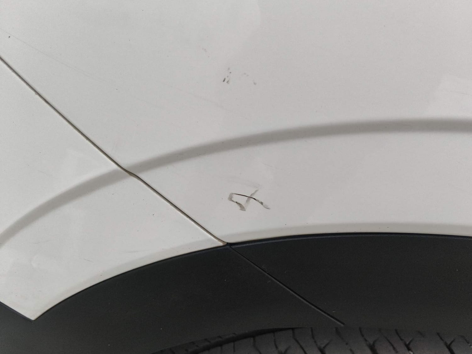 Used 2021 Hyundai Alcazar Platinum (O) 6 STR 2.0 Petrol AT Petrol Automatic dents MINOR SCRATCH