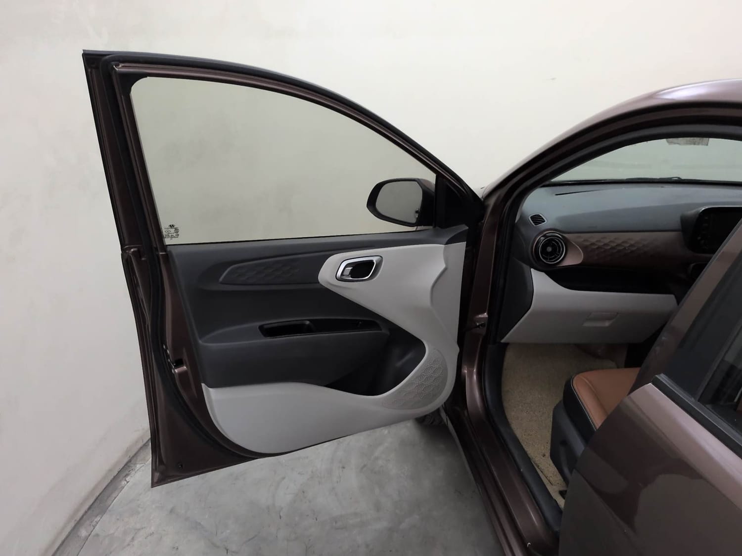 Used 2020 Hyundai Aura SX Plus 1.2 AMT CRDi Diesel Automatic interior LEFT FRONT DOOR OPEN VIEW