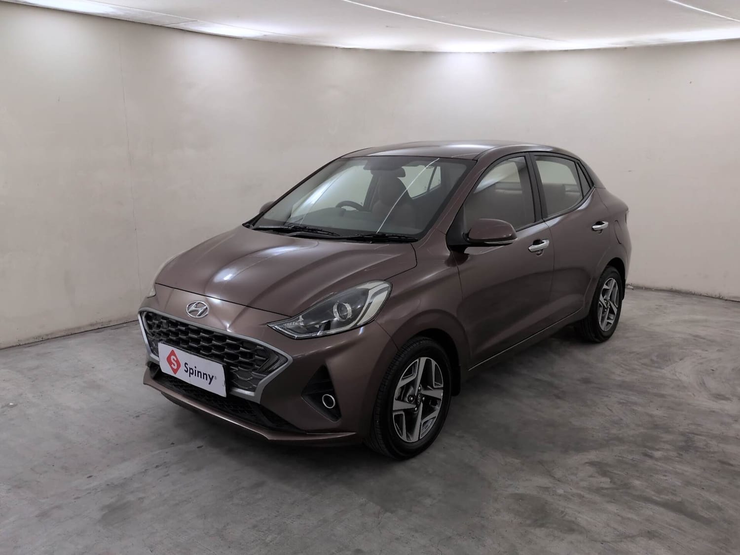 Used 2020 Hyundai Aura SX Plus 1.2 AMT CRDi Diesel Automatic exterior LEFT FRONT CORNER VIEW