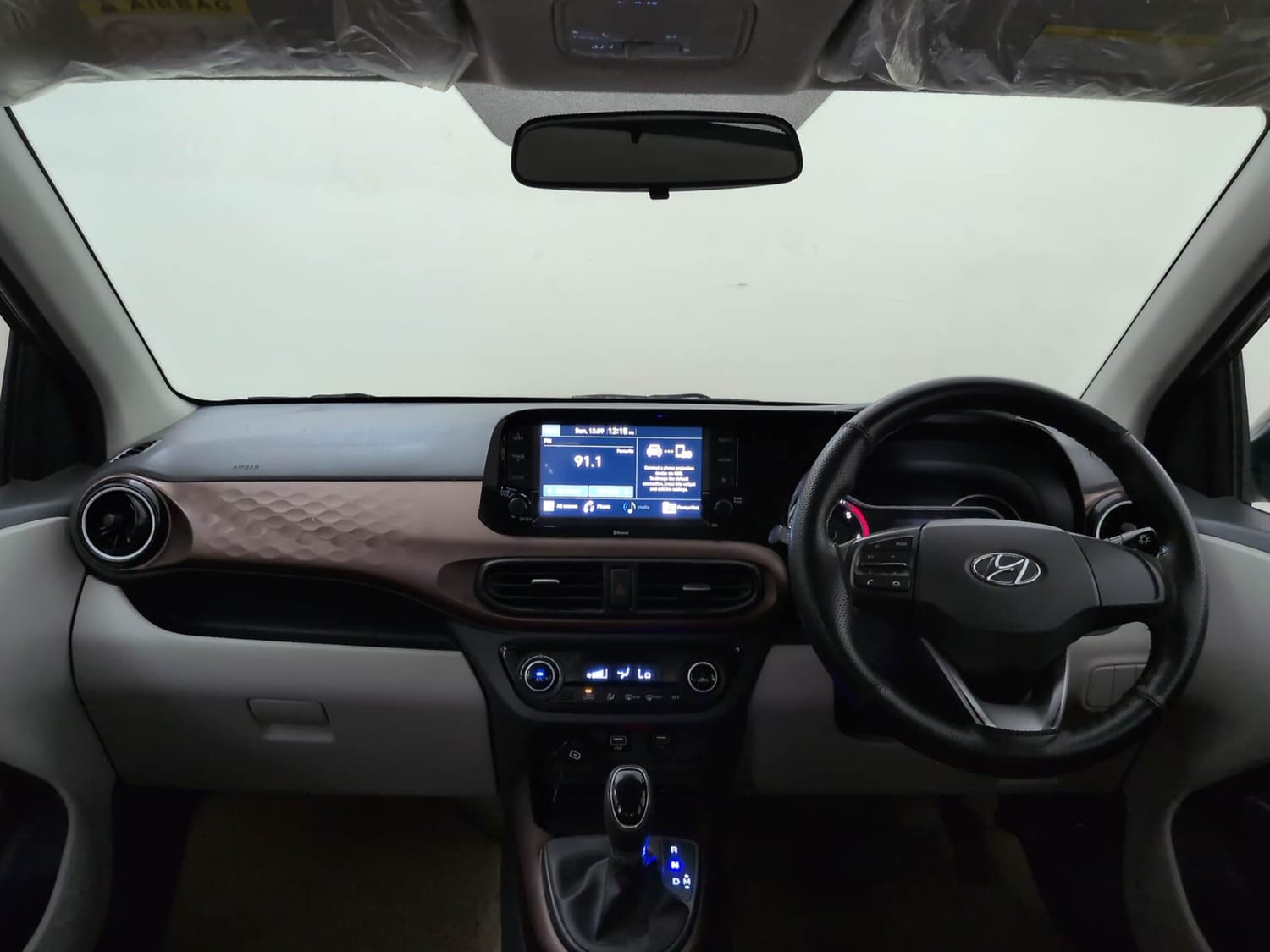 Used 2020 Hyundai Aura SX Plus 1.2 AMT CRDi Diesel Automatic interior DASHBOARD VIEW