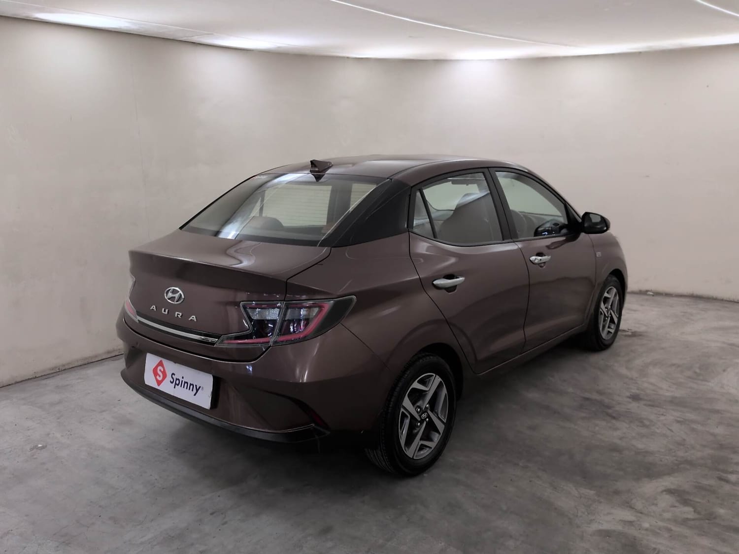 Used 2020 Hyundai Aura SX Plus 1.2 AMT CRDi Diesel Automatic exterior RIGHT REAR CORNER VIEW