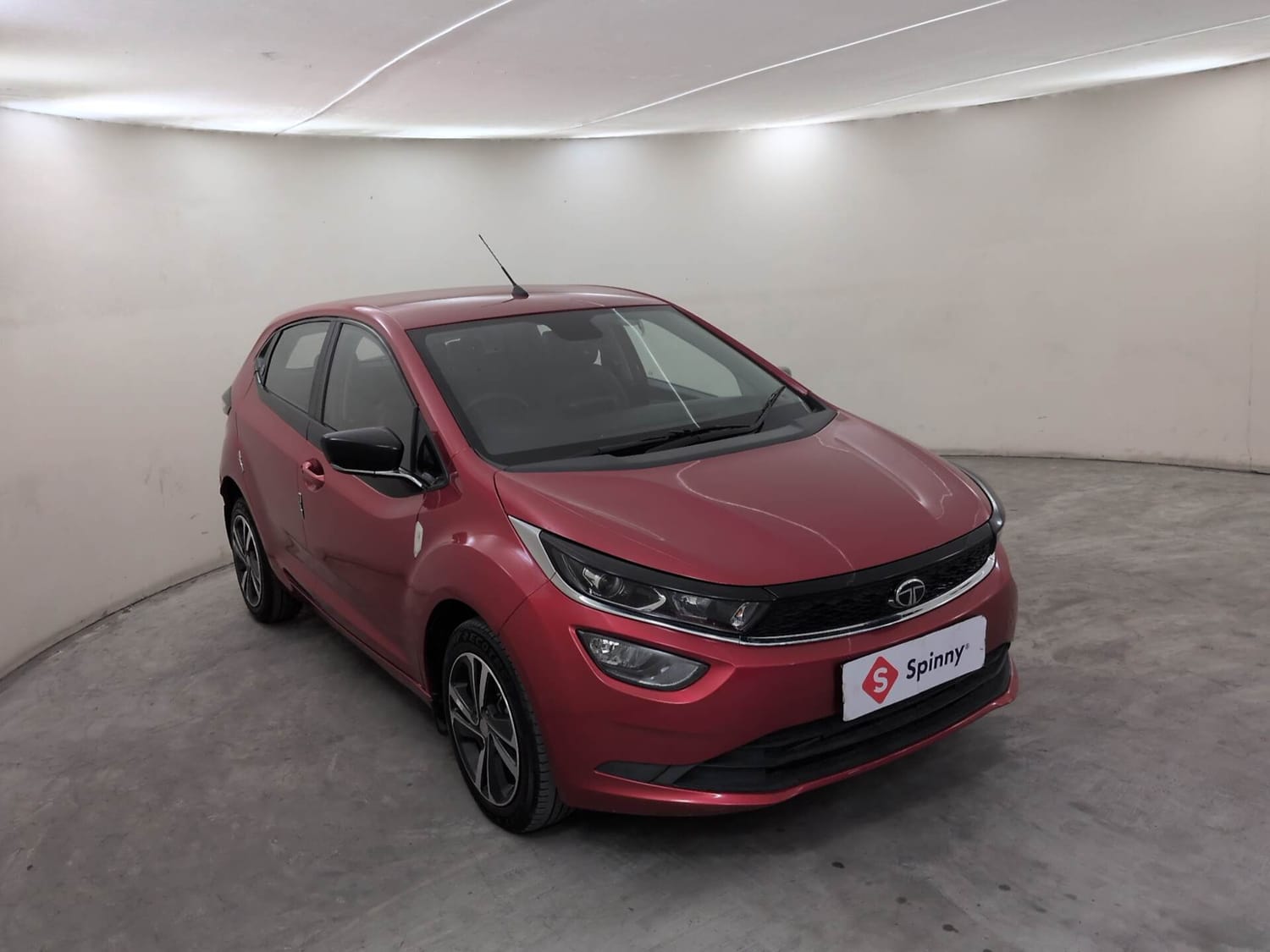 Used 2025 Tata Altroz XZA Petrol Petrol Automatic exterior RIGHT FRONT CORNER VIEW