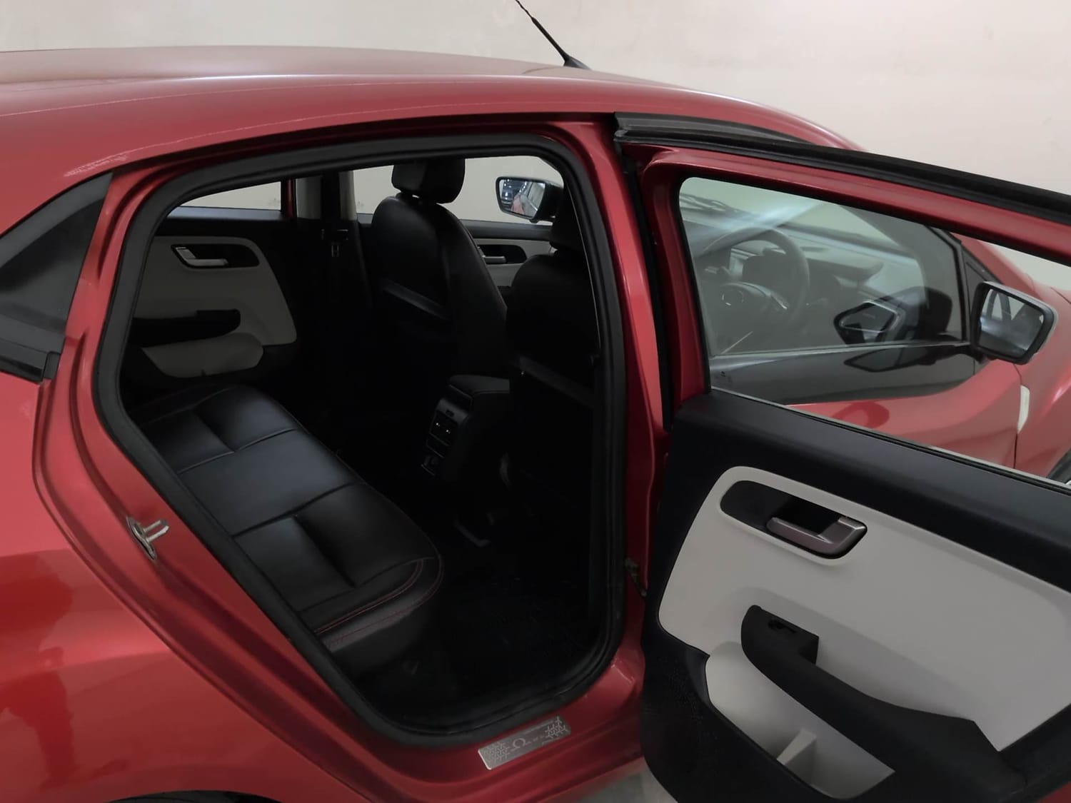 Used 2025 Tata Altroz XZA Petrol Petrol Automatic interior RIGHT SIDE REAR DOOR CABIN VIEW