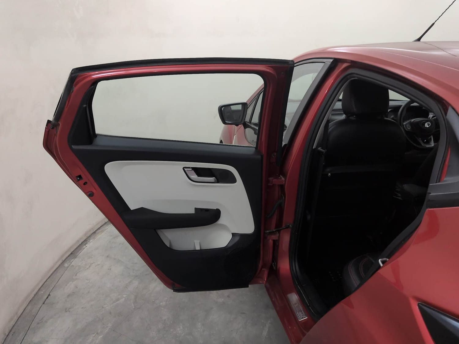 Used 2025 Tata Altroz XZA Petrol Petrol Automatic interior LEFT REAR DOOR OPEN VIEW