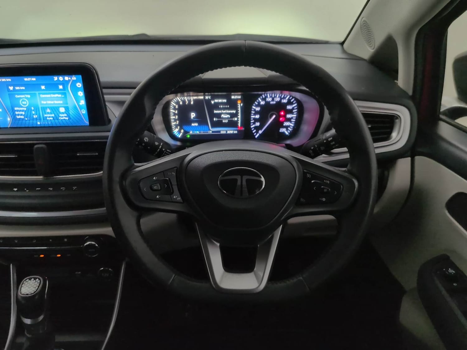 Used 2025 Tata Altroz XZA Petrol Petrol Automatic interior STEERING VIEW