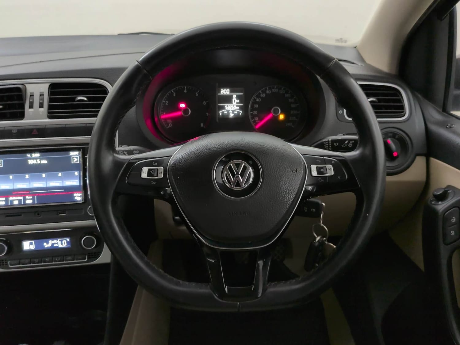 Used 2017 Volkswagen Ameo Highline1.2L Plus (P) 16 Alloy Petrol Manual interior STEERING VIEW