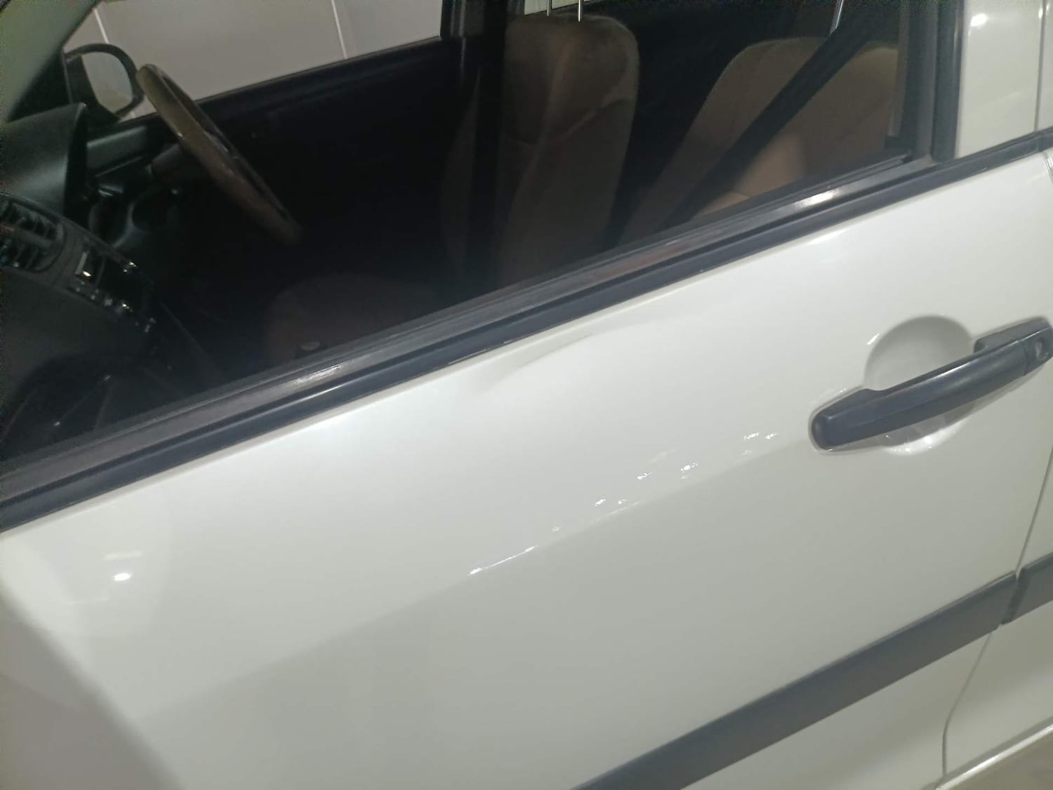 Used 2012 Maruti Suzuki Swift LXi Petrol Manual dents MINOR DENT