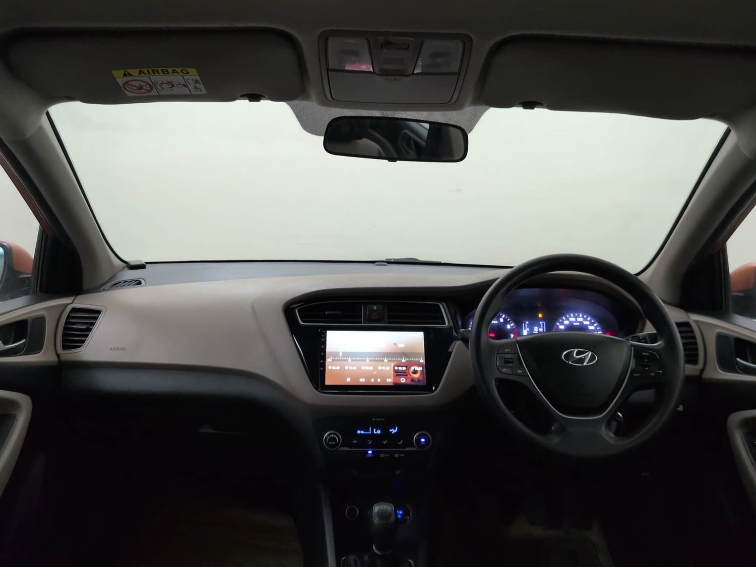 Used 2018 Hyundai Elite i20 Asta 1.2 Petrol Manual interior DASHBOARD VIEW