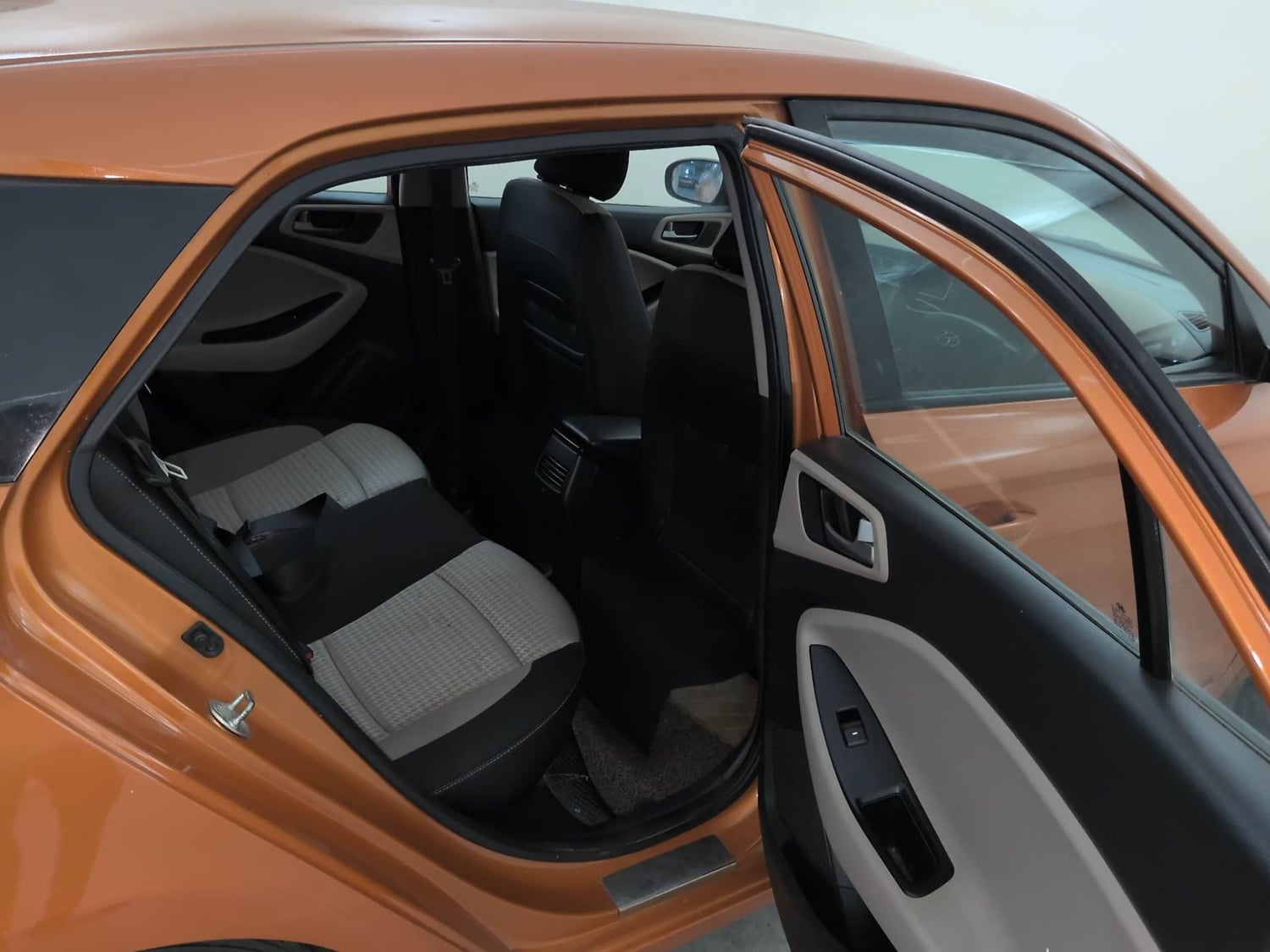Used 2018 Hyundai Elite i20 Asta 1.2 Petrol Manual interior RIGHT SIDE REAR DOOR CABIN VIEW