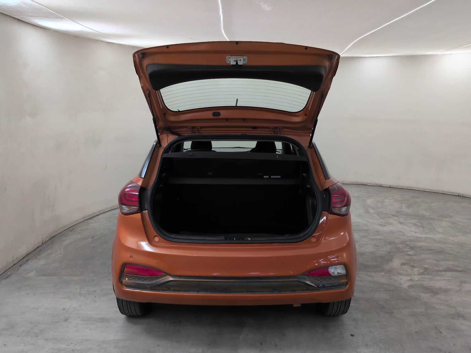 Used 2018 Hyundai Elite i20 Asta 1.2 Petrol Manual interior DICKY DOOR OPEN VIEW
