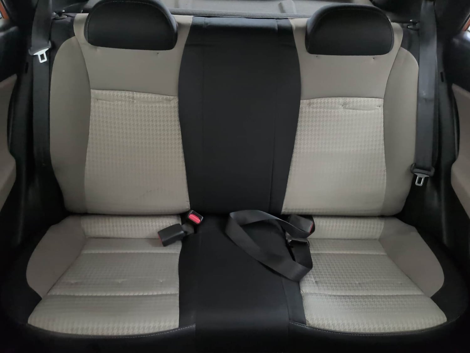 Used 2018 Hyundai Elite i20 Asta 1.2 Petrol Manual interior REAR SEAT CONDITION VIEW