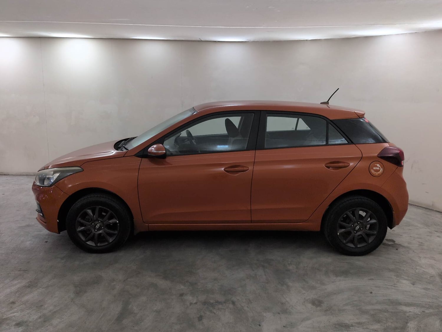 Used 2018 Hyundai Elite i20 Asta 1.2 Petrol Manual exterior LEFT SIDE VIEW