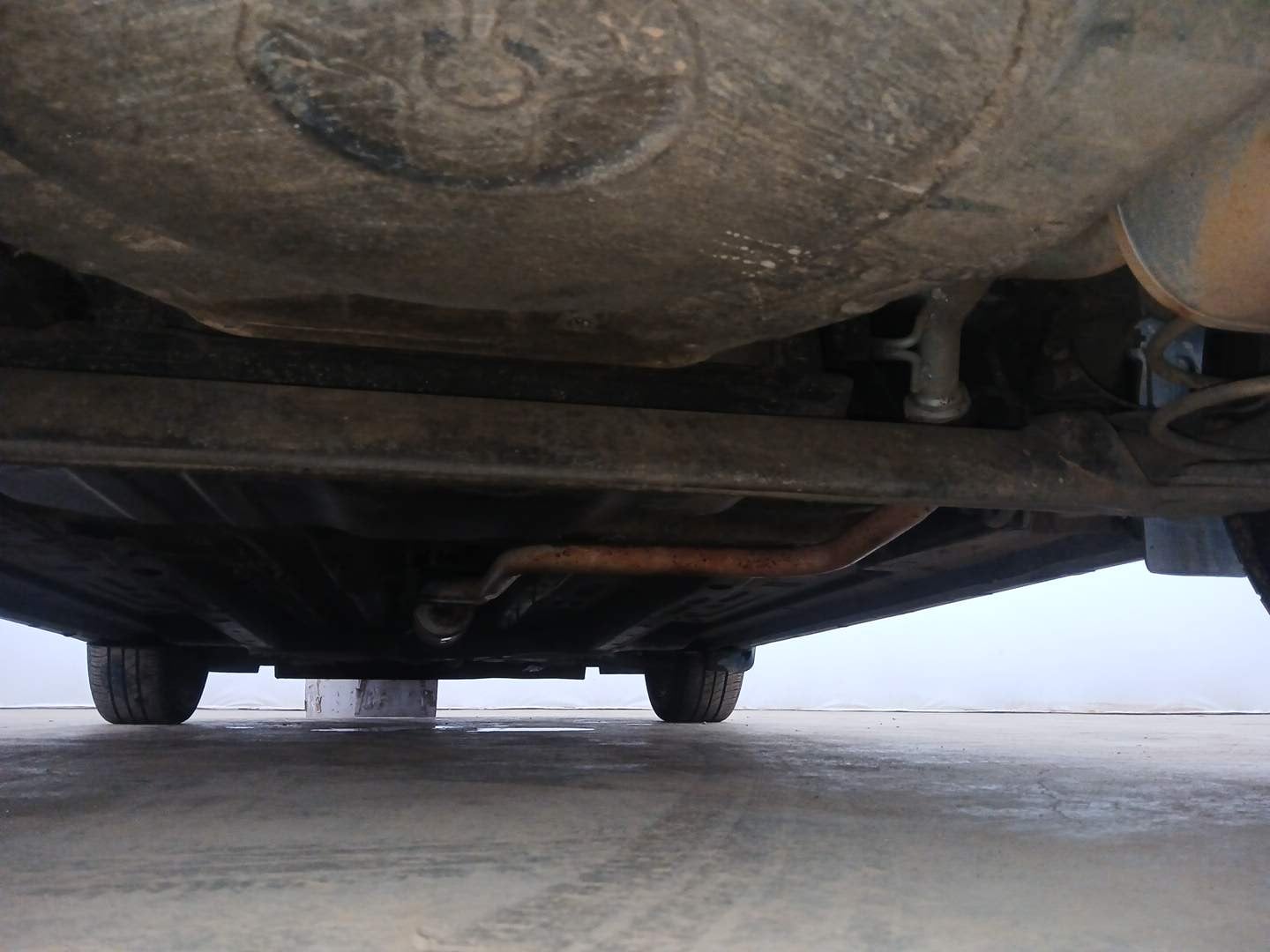 Used 2021 Tata Altroz XZ Petrol Petrol Manual extra REAR UNDERBODY VIEW (TAKEN FROM REAR)