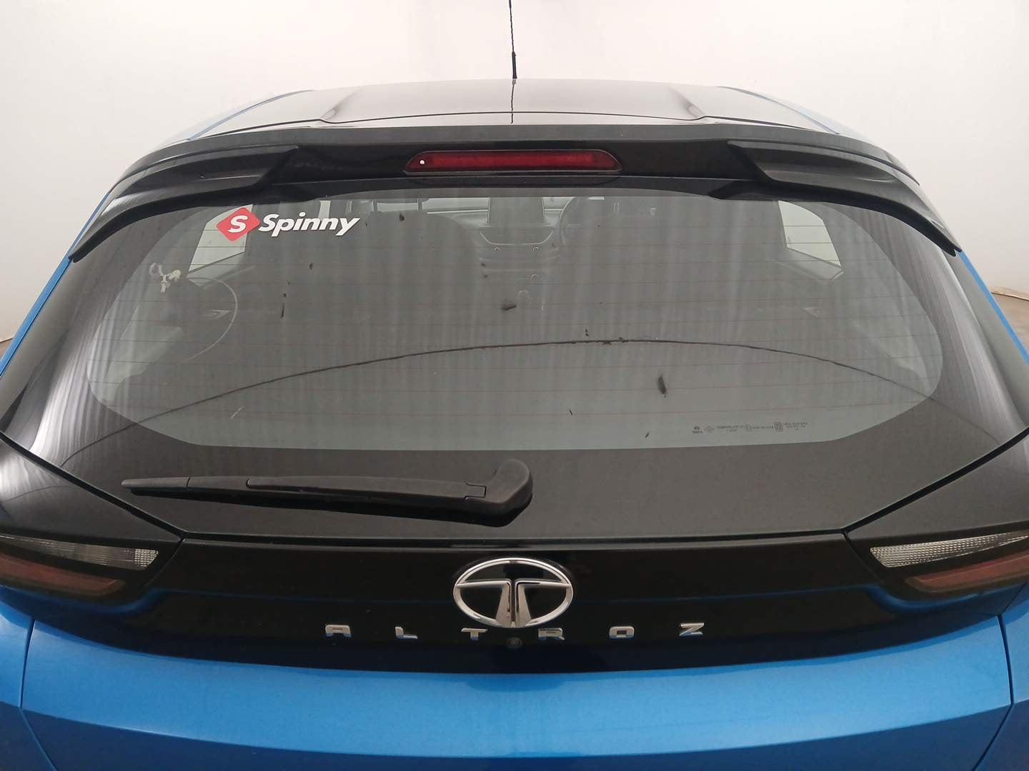 Used 2021 Tata Altroz XZ Petrol Petrol Manual exterior BACK WINDSHIELD VIEW