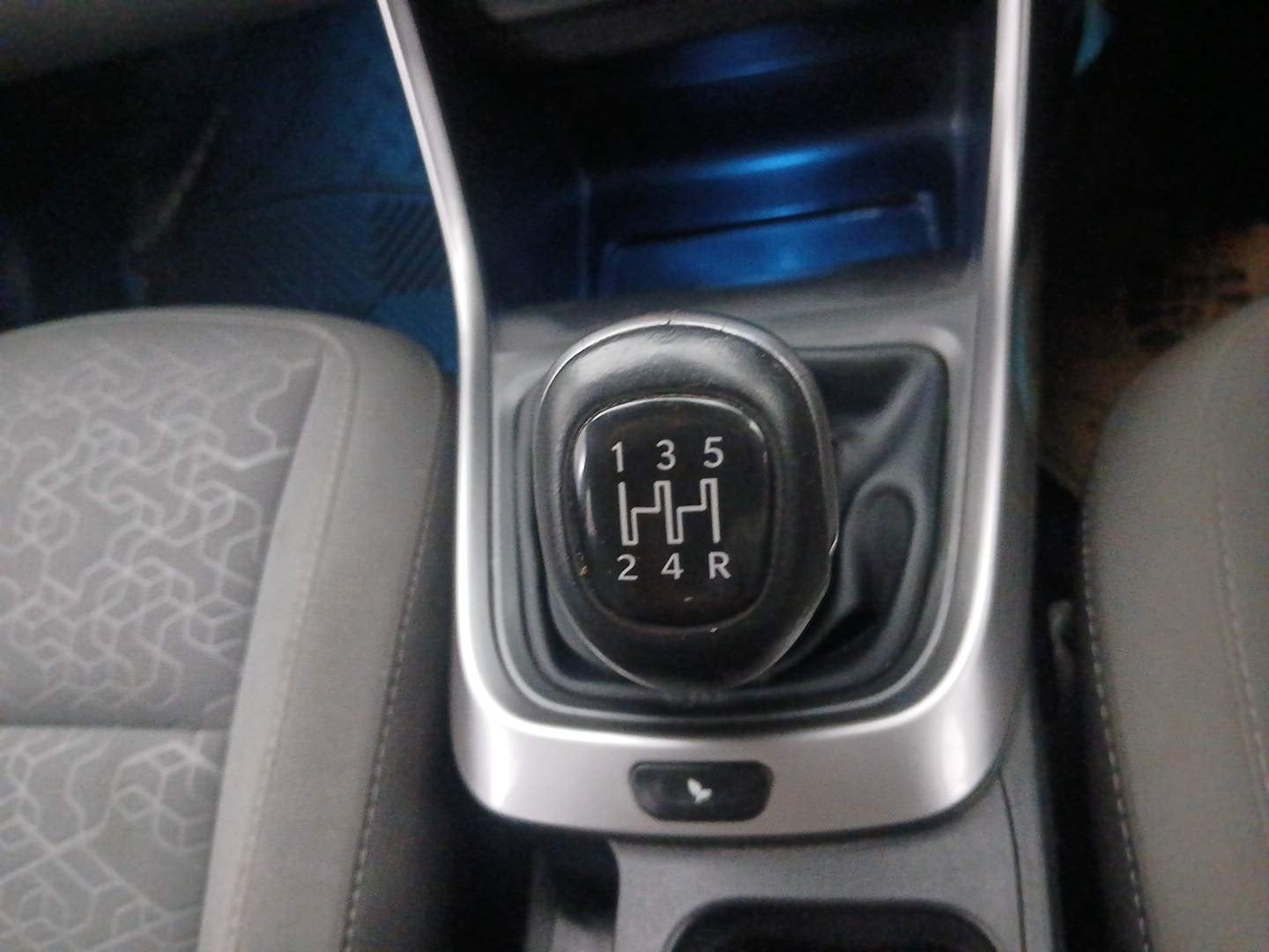 Used 2021 Tata Altroz XZ Petrol Petrol Manual interior GEAR  KNOB VIEW