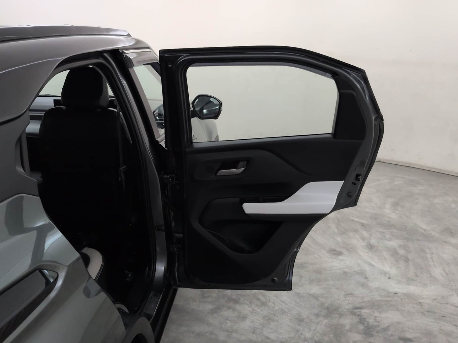 Used 2026 Tata Punch Accomplished + S Petrol Manual interior RIGHT REAR DOOR OPEN VIEW