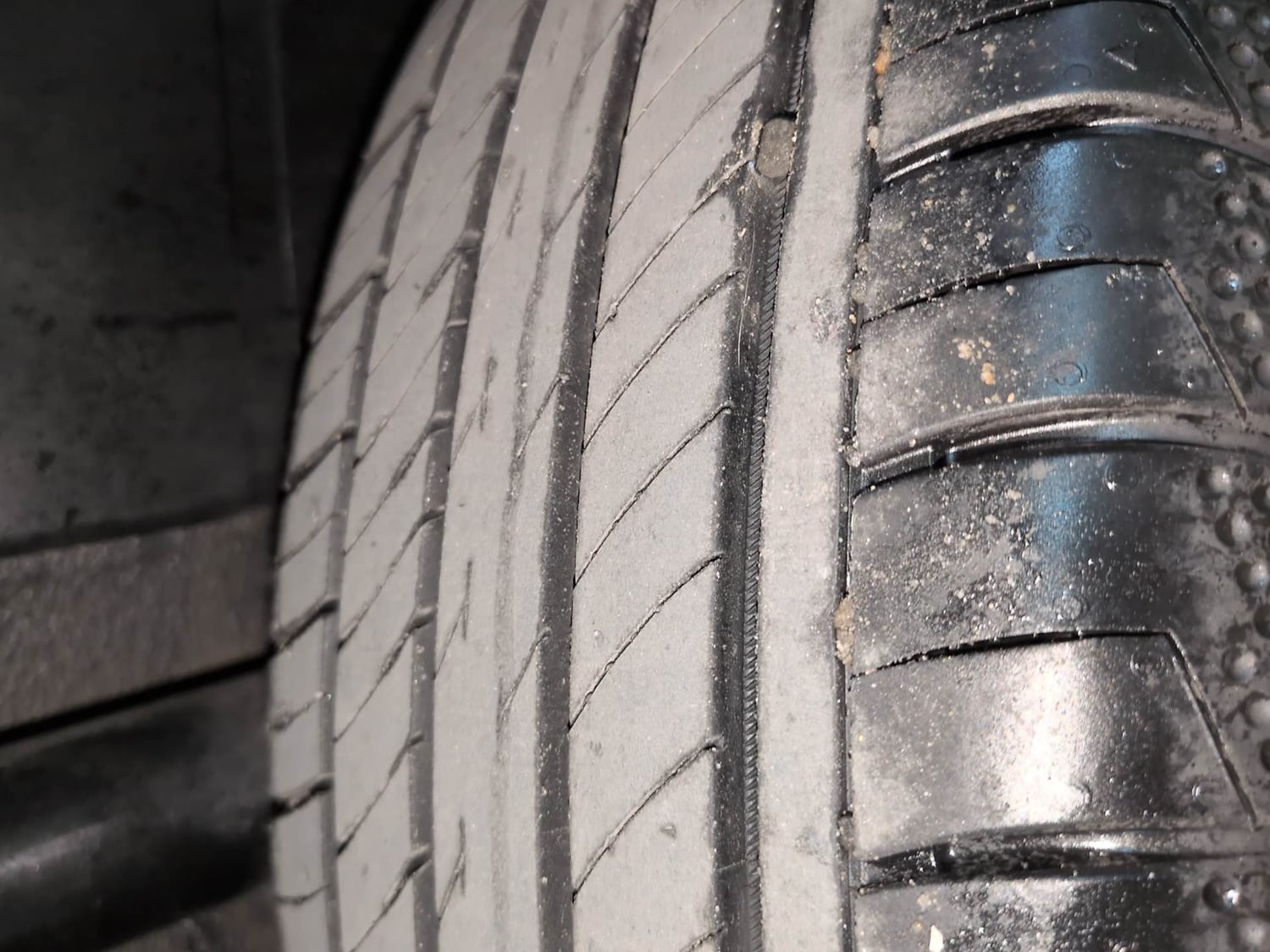 Used 2026 Tata Punch Accomplished + S Petrol Manual tyres LEFT REAR TYRE TREAD VIEW