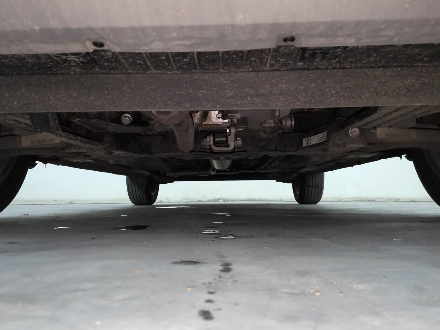 Used 2026 Tata Punch Accomplished + S Petrol Manual extra FRONT LEFT UNDERBODY VIEW