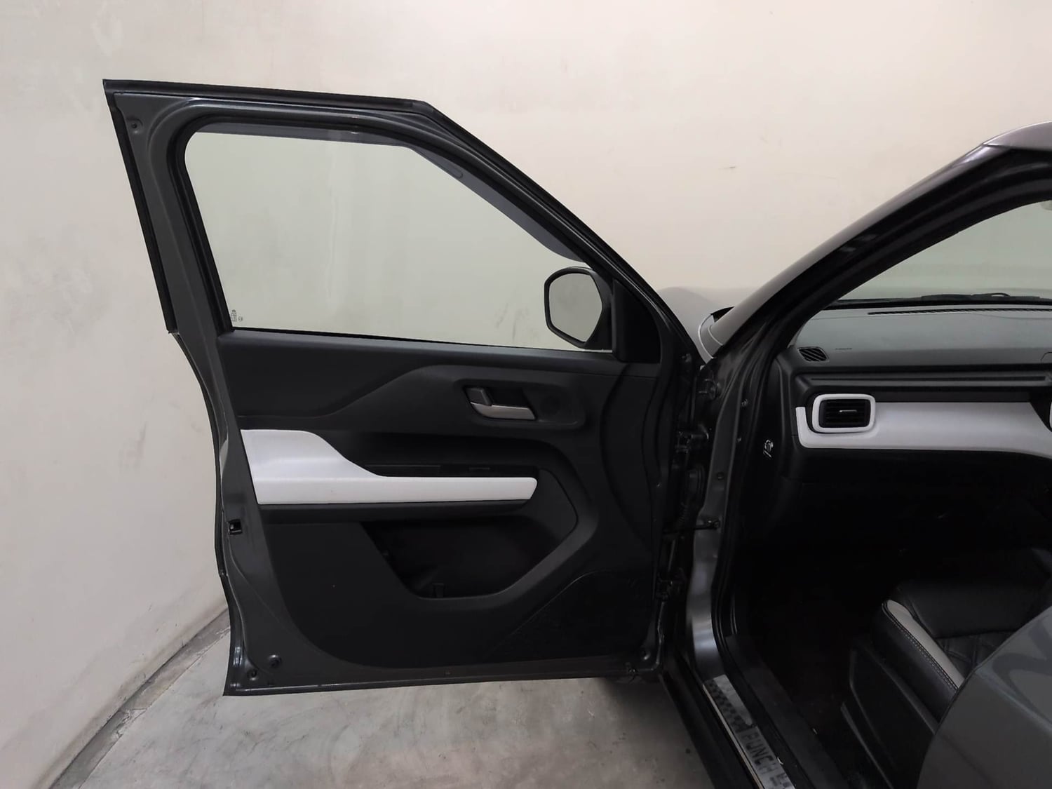 Used 2026 Tata Punch Accomplished + S Petrol Manual interior LEFT FRONT DOOR OPEN VIEW