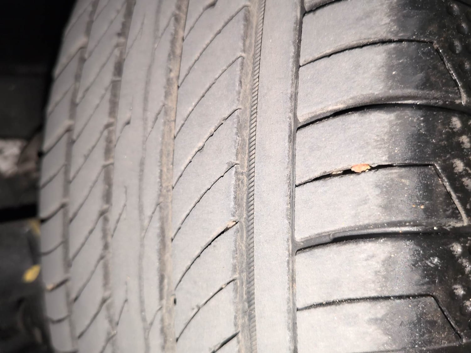 Used 2026 Tata Punch Accomplished + S Petrol Manual tyres LEFT FRONT TYRE TREAD VIEW