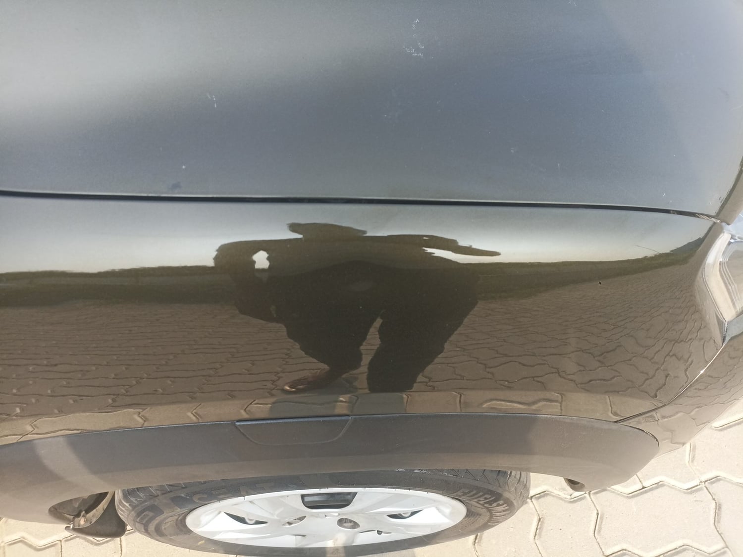 Used 2024 Renault Kwid RXT 1.0L Petrol Manual dents MINOR DENT