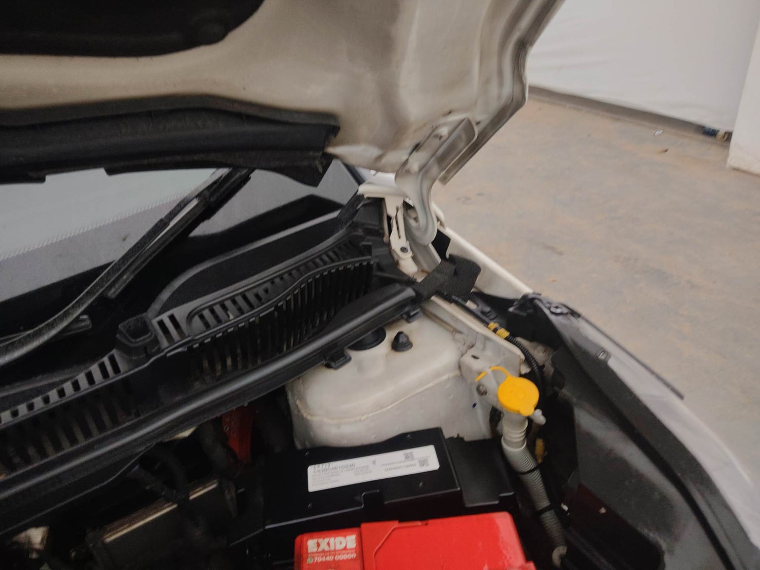 Used 2021 Tata Nexon XZ Plus (O) Diesel Diesel Manual engine ENGINE LEFT SIDE HINGE & APRON VIEW