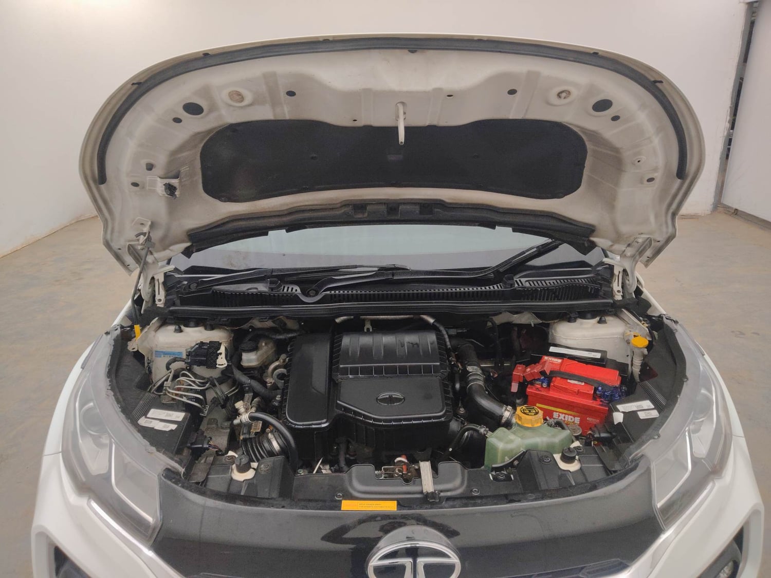 Used 2021 Tata Nexon XZ Plus (O) Diesel Diesel Manual engine ENGINE & BONNET OPEN FRONT VIEW