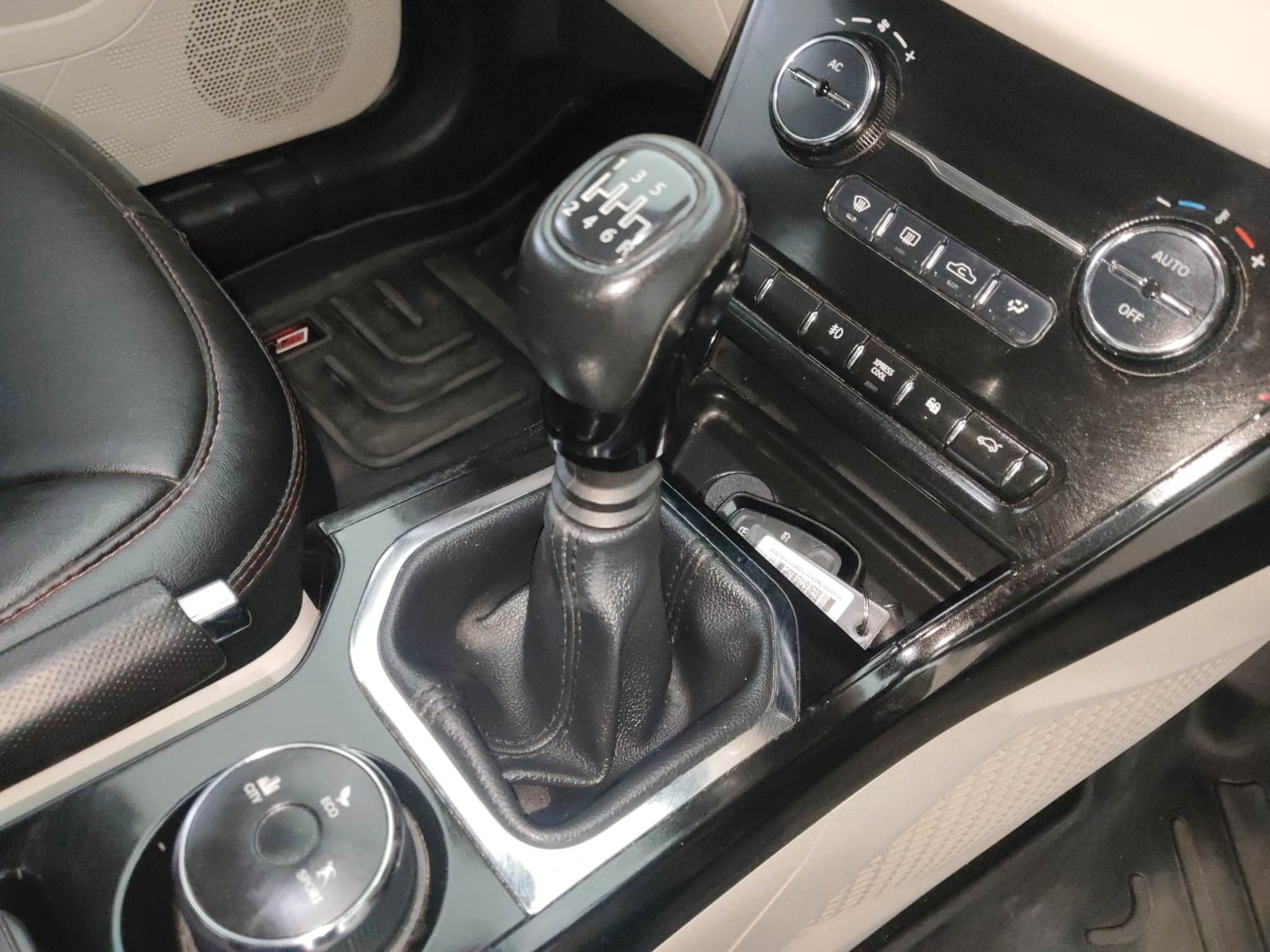 Used 2021 Tata Nexon XZ Plus (O) Diesel Diesel Manual interior GEAR  KNOB VIEW