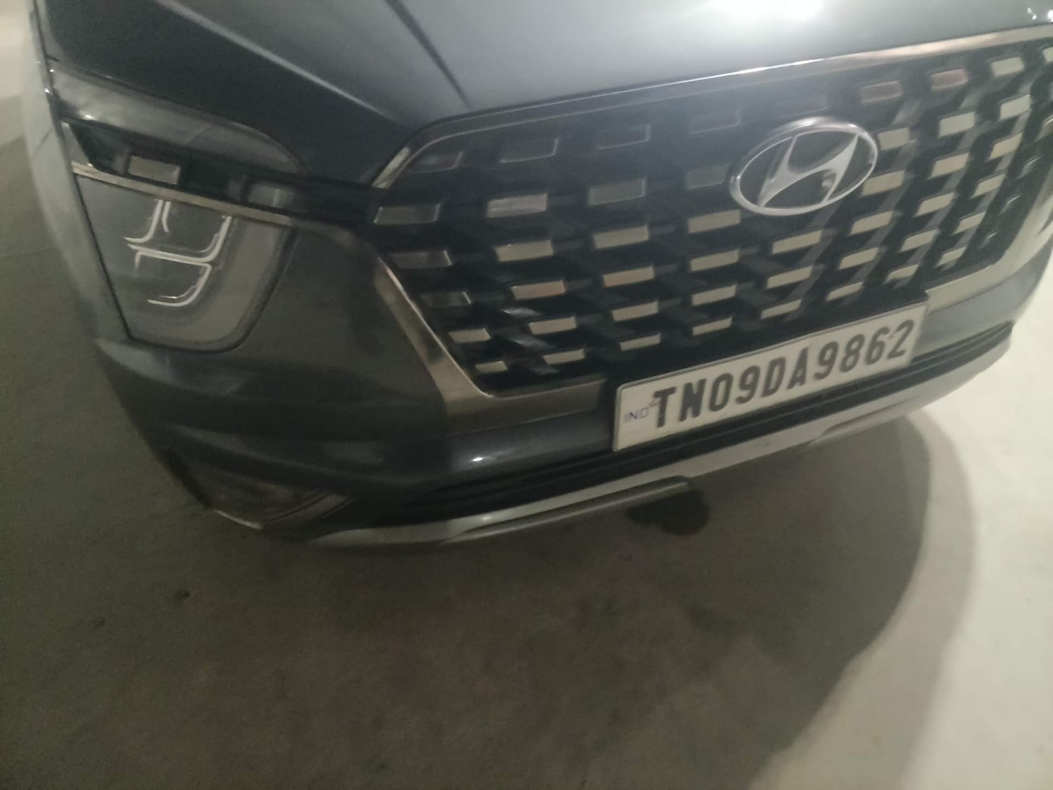 Used 2022 Hyundai Alcazar Prestige 7 STR 2.0 Petrol Petrol Manual dents MINOR SCRATCH